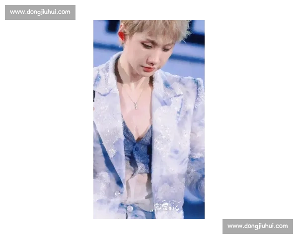 汪苏泷 “十万伏特 2.0” 荷尔蒙舞台杀疯了!建议锁死这一风格,粉丝:舞台蛊王非你莫属! 汪苏泷 “十万伏特 2.0” 荷尔蒙舞台杀疯了!建议锁死这一风格,粉丝:舞台蛊王非你莫属!