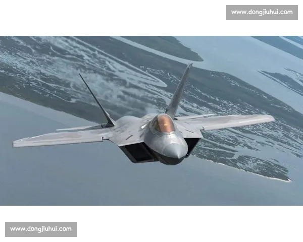 麦金尼精准捕捉战机！接腿抱摔 55 秒终结对手