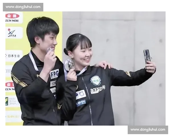 张本兄妹决胜局爆发 3-2 险胜国乒新星组合 张本兄妹决胜局爆发 3-2 险胜国乒新星组合