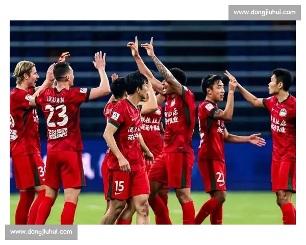 海港客场 3-1 逆转河南，U21 双星闪耀缩小争冠差距